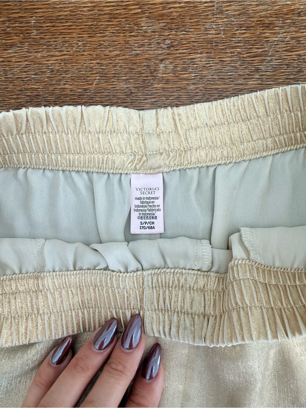 Victoria's Secret Cream Satin/silky Shorts - Picture 2 of 2